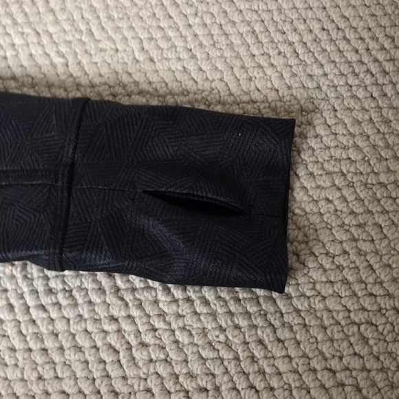 Mondetta yoga, running or just hanging out jacket - Picture 7 of 8